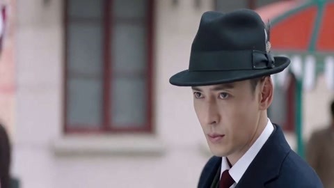 在大雪封闭的山庄里